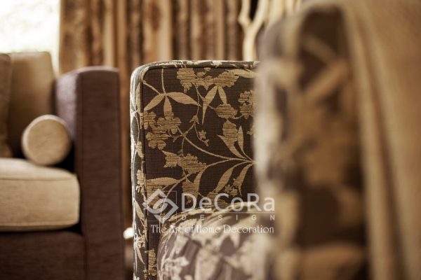 LxxT013-tapiserie-fotoliu-model-floral-maro-auriu